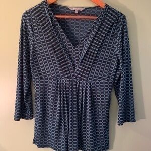 Daisy Fuentes empire waist top